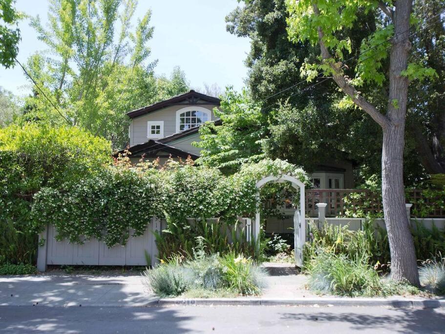 Luxury Home Next To Stanford University Palo Alto Exterior photo